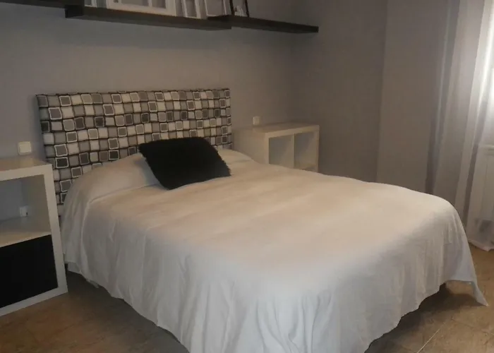 Appt Terrasse, Piscine, Locamar Appt Cristina 아파트 *