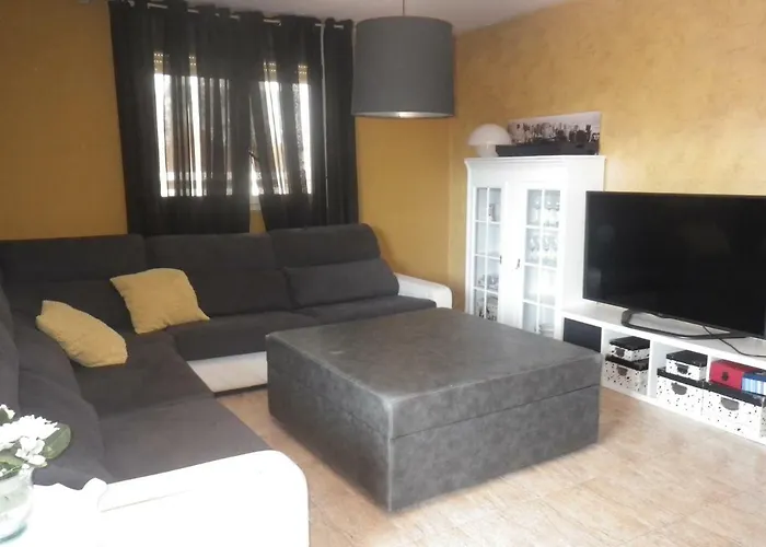 Appt Terrasse, Piscine, Locamar Appt Cristina 아파트